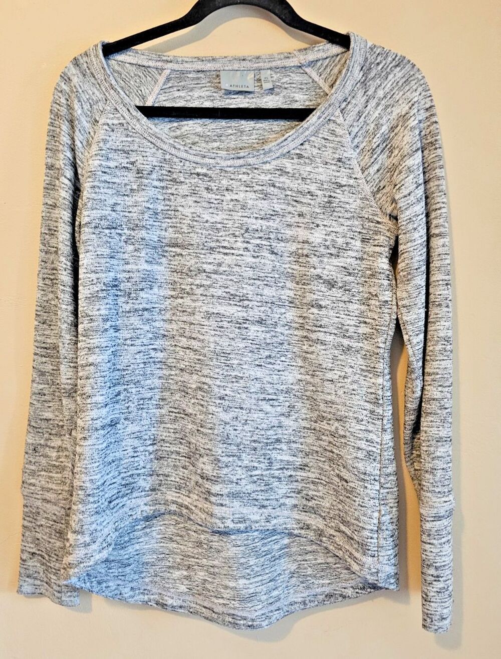 Athleta Womens Shirt XS Gray Heather Long Sleeve Stretchy Thumb Hole Top